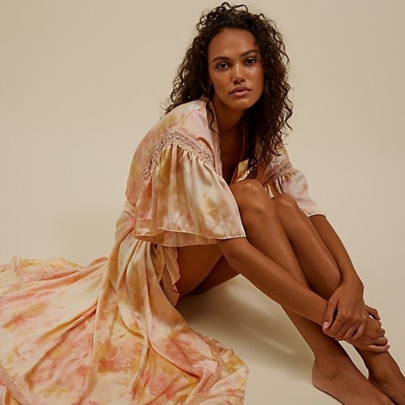 FREE PEOPLE
Intimately - Moonbeams Washed Robe NWOT - Picture 3 of 6